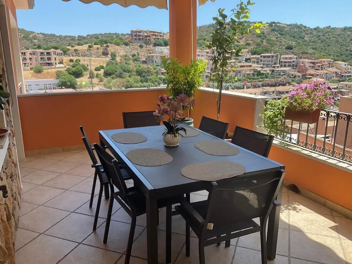 Appartement Calme, Vue Panoramique A 100 M Du Centre Ville Villasimius