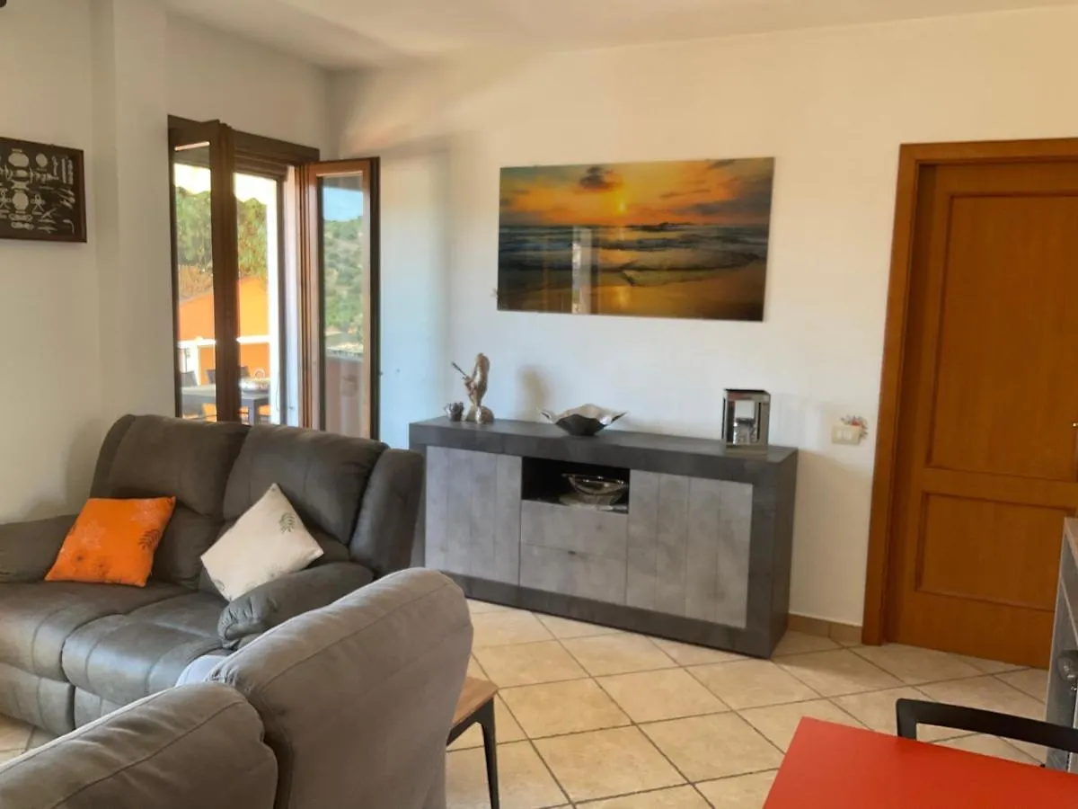 Apartmán Appartement Calme, Vue Panoramique A 100 M Du Centre Ville Villasimius