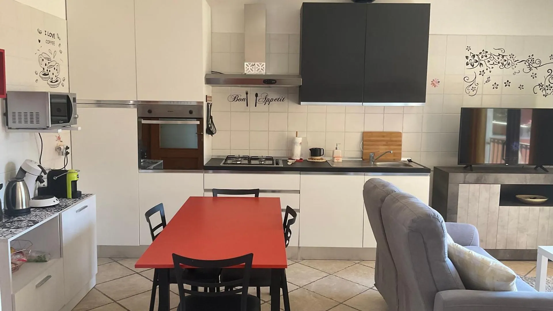 Appartement Calme, Vue Panoramique A 100 M Du Centre Ville Villasimius