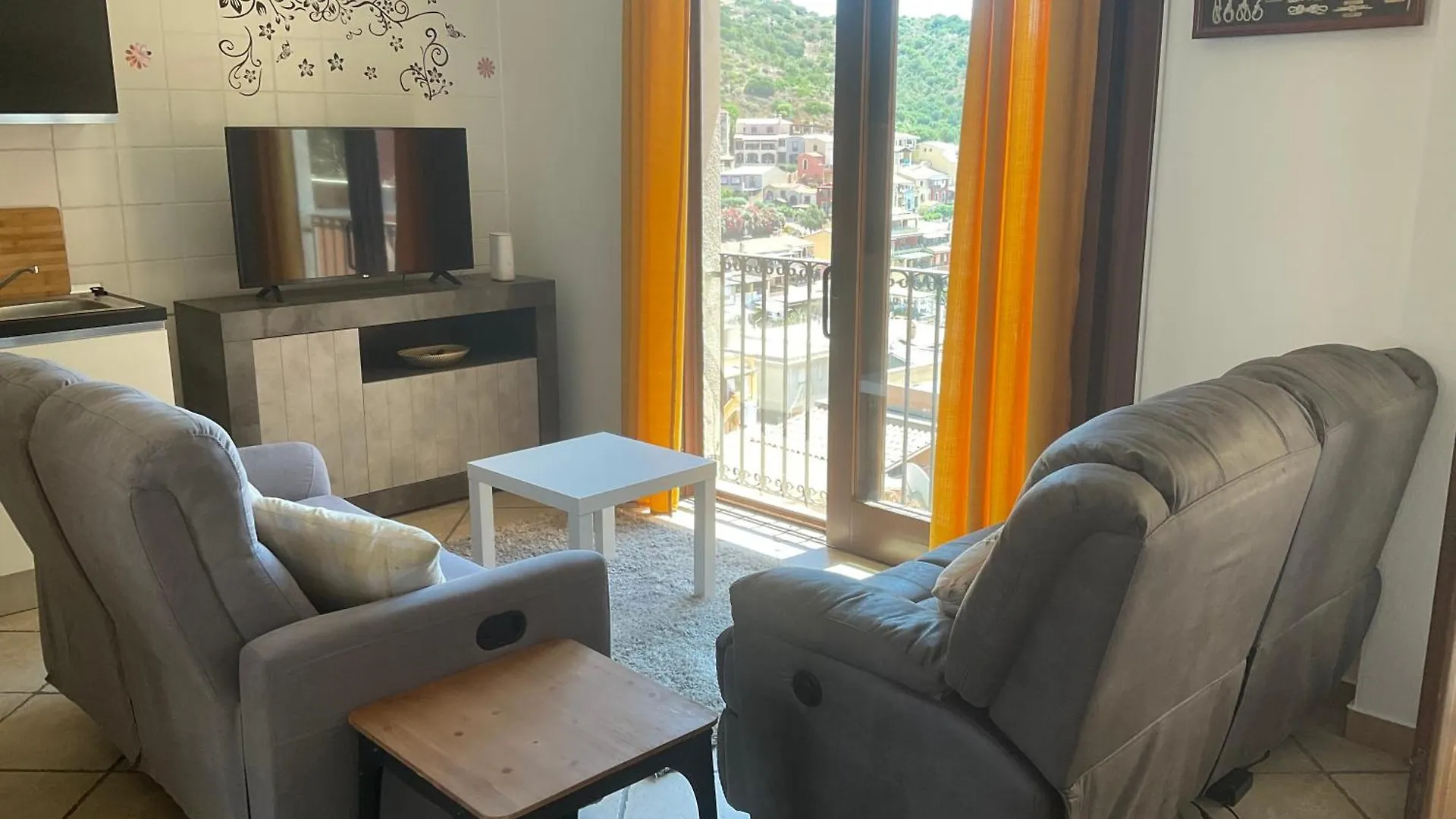 Appartement Calme, Vue Panoramique A 100 M Du Centre Ville Villasimius Itálie