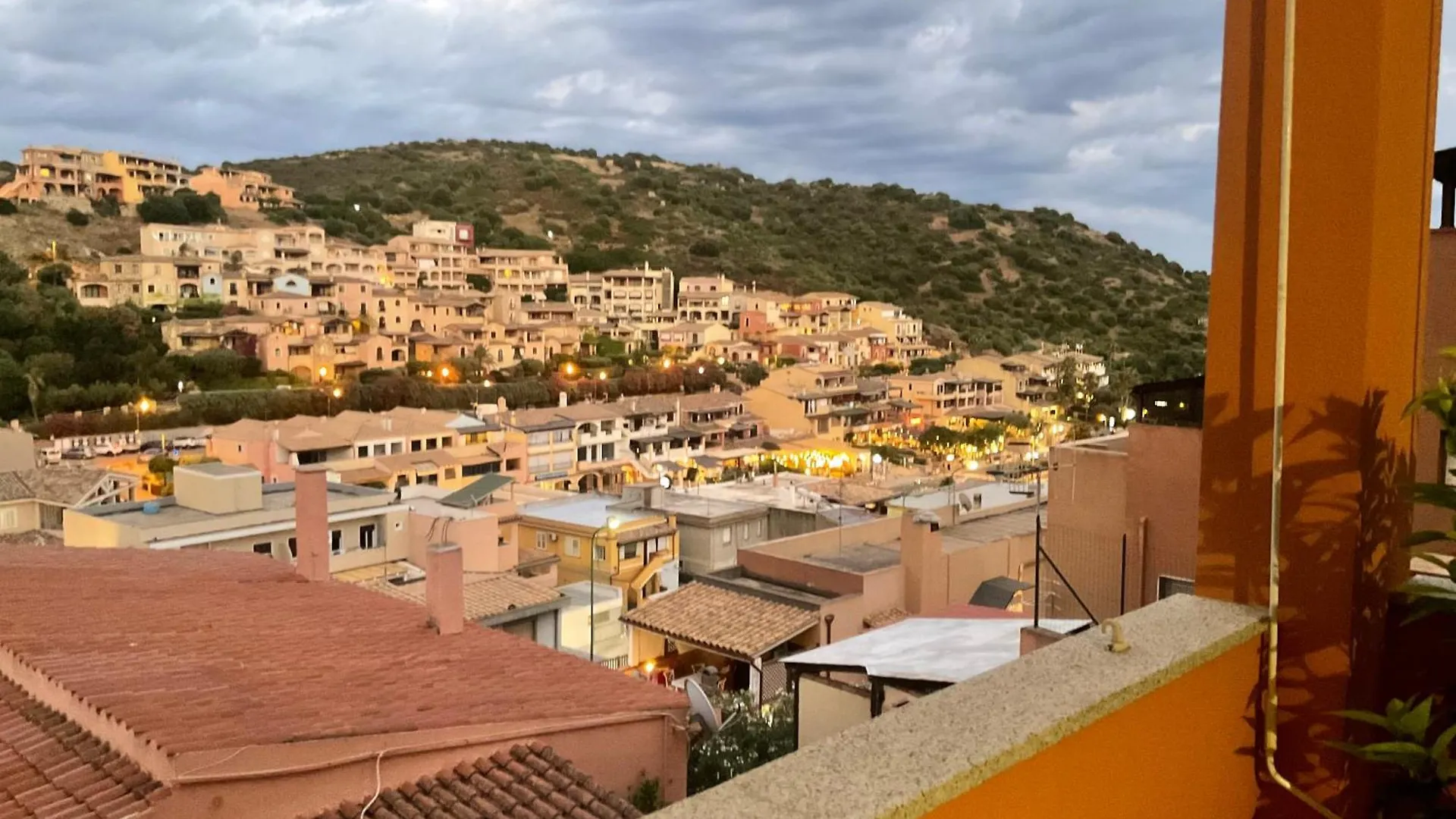 Appartement Calme, Vue Panoramique A 100 M Du Centre Ville Villasimius Apartmán